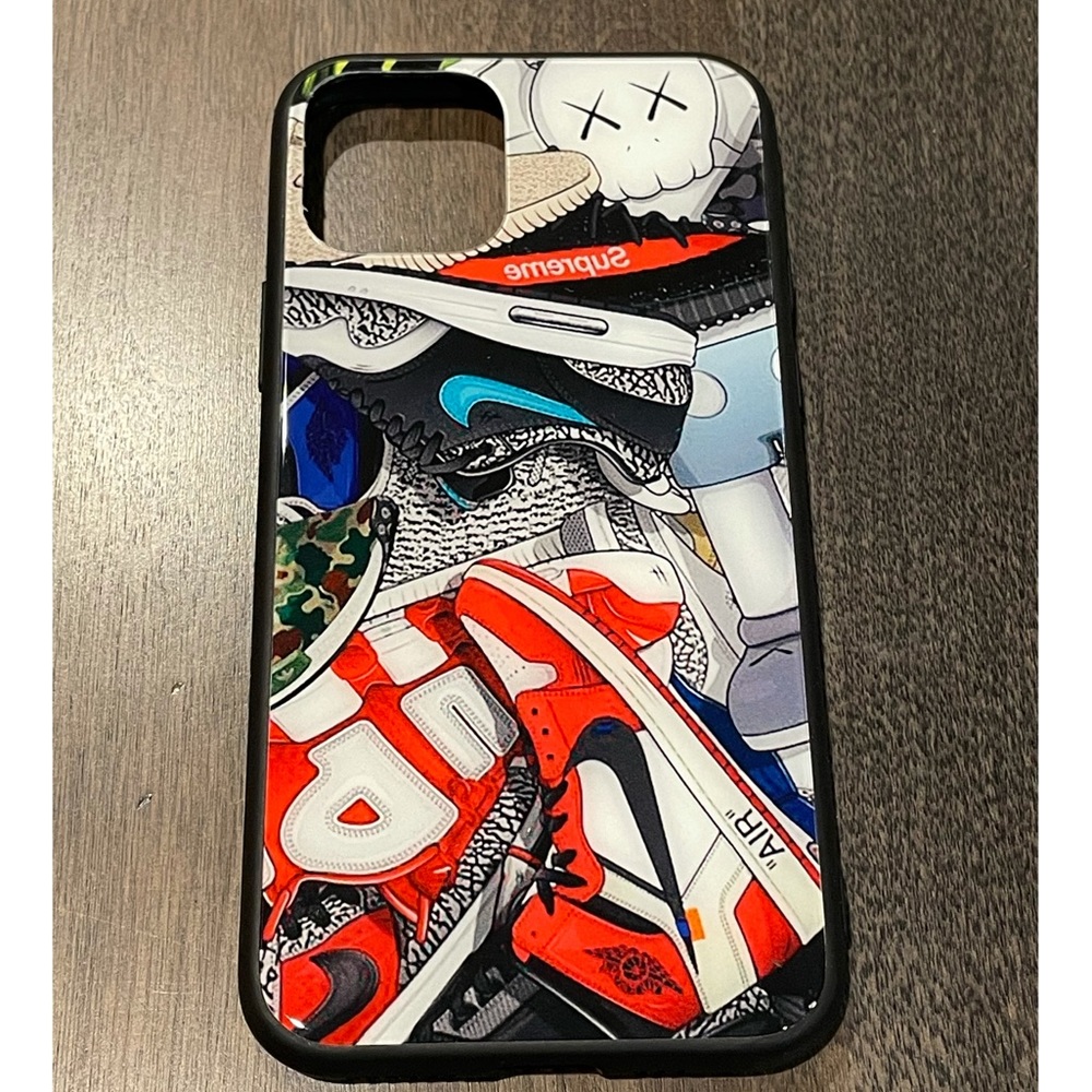 iPhone11Pro case.Jordan/Kaws/Supreme Art